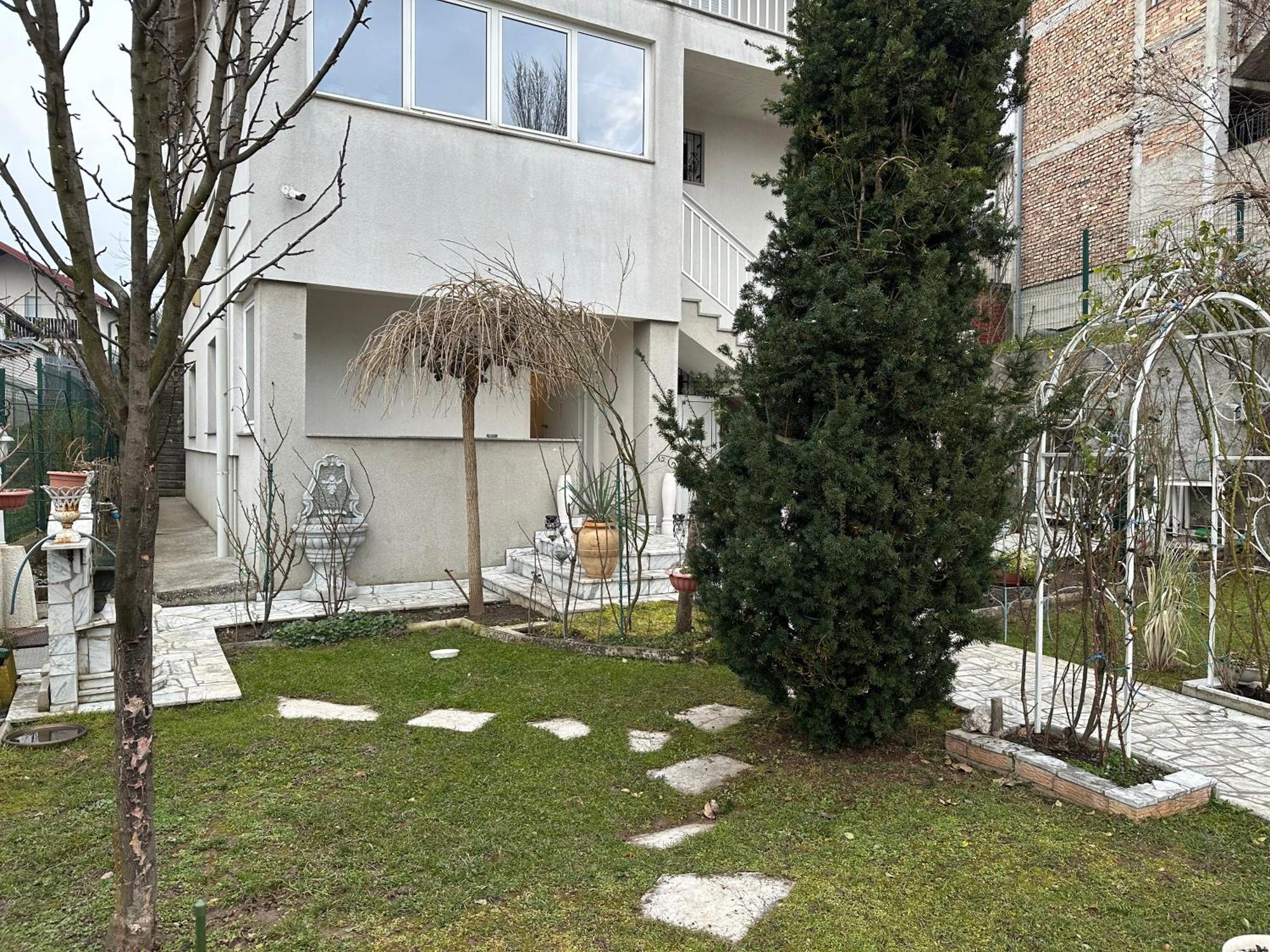 Apartment Hrasno Brdo *